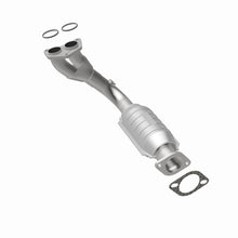 Load image into Gallery viewer, MagnaFlow Exhaust Products 447170 California CARB Direct-Fit Catalytic Converter for Select Mercury Villager, Nissan Quest