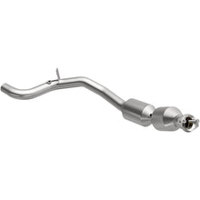 Load image into Gallery viewer, MagnaFlow Exhaust Products 21-607 OEM Grade Direct-Fit Catalytic Converter for Select Land Rover Range Rover, Land Rover Range Rover Sport