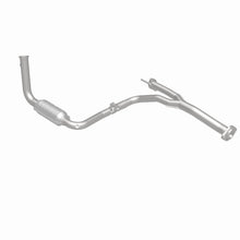 Load image into Gallery viewer, MagnaFlow Exhaust Products 93382 HM Grade Direct-Fit Catalytic Converter for Select Jeep Liberty