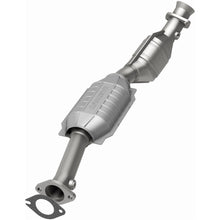 Load image into Gallery viewer, MagnaFlow Exhaust Products 441101 California CARB Direct-Fit Catalytic Converter for Select Ford Crown Victoria, Lincoln Town Car, Mercury Grand Marquis