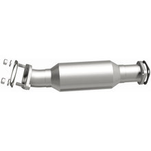 Load image into Gallery viewer, MagnaFlow Exhaust Products 5592426 California CARB Direct-Fit Catalytic Converter for Select Hyundai Santa Fe