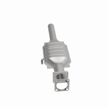 Load image into Gallery viewer, MagnaFlow Exhaust Products 23224 Standard Grade Direct-Fit Catalytic Converter for Select Jeep Cherokee, Jeep Comanche, Jeep Wagoneer