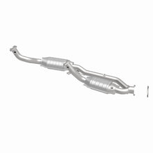 Load image into Gallery viewer, MagnaFlow Exhaust Products 4451543 California CARB Direct-Fit Catalytic Converter for Select Ford Windstar