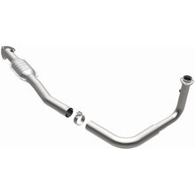 Load image into Gallery viewer, MagnaFlow Exhaust Products 23142 HM Grade Direct-Fit Catalytic Converter for Select Chevrolet Express 2500, Chevrolet Express 3500, Chevrolet G30, GMC G3500, GMC Savana 2500, GMC Savana