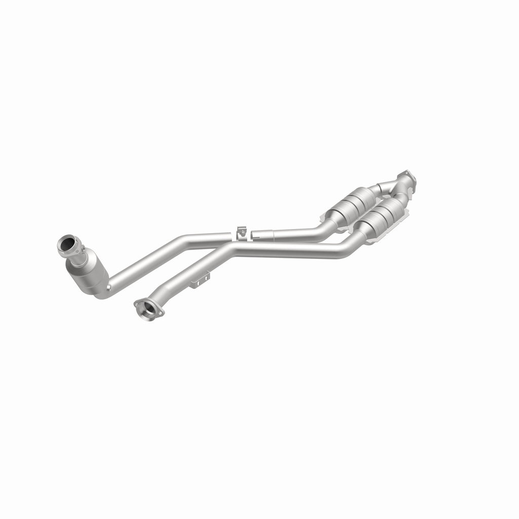 MagnaFlow Exhaust Products 24044 HM Grade Direct-Fit Catalytic Converter for Select Mercedes-Benz C280, Mercedes-Benz CLK320, Mercedes-Benz CLK430