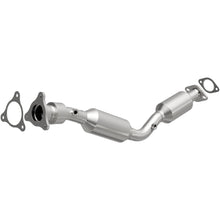 Load image into Gallery viewer, MagnaFlow Exhaust Products 551958 California CARB Direct-Fit Catalytic Converter for Select Chevrolet HHR