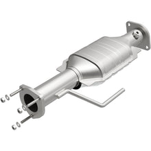 Load image into Gallery viewer, MagnaFlow Exhaust Products 447211 California CARB Direct-Fit Catalytic Converter for Select Jeep Wrangler