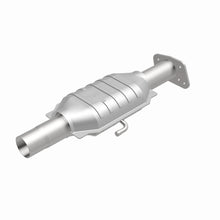 Load image into Gallery viewer, MagnaFlow Exhaust Products 3322456 California CARB Direct-Fit Catalytic Converter for Select Buick Commercial Chassis, Buick Roadmaster, Cadillac Brougham, Cadillac Commercial Chassis, Cadillac Fleetwood, Chevrolet Camaro, Chevrolet Caprice, Chevrolet El