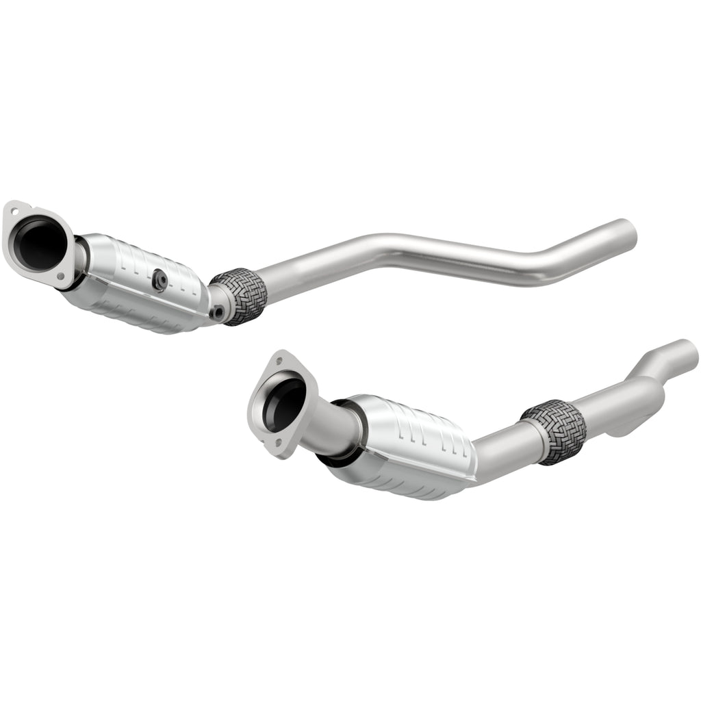 MagnaFlow Exhaust Products 16421 OEM Grade Direct-Fit Catalytic Converter for Select Chrysler 300, Dodge Challenger, Dodge Charger, Dodge Magnum