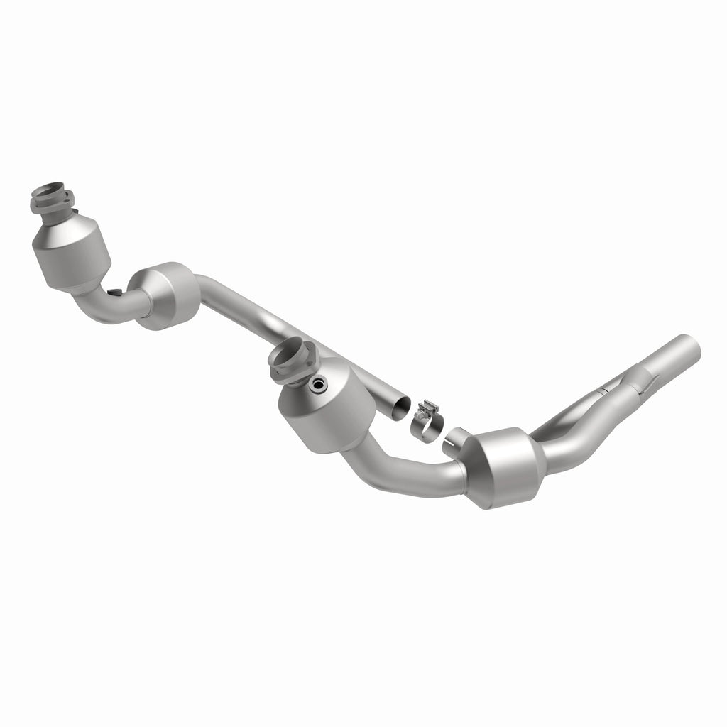 MagnaFlow Exhaust Products 49689 OEM Grade Direct-Fit Catalytic Converter for Select Jeep Wrangler