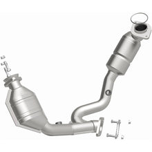 Load image into Gallery viewer, MagnaFlow Exhaust Products 5411466 California CARB Direct-Fit Catalytic Converter for Select Ford Taurus, Mercury Sable