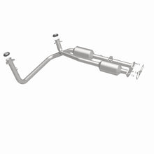 Load image into Gallery viewer, MagnaFlow Exhaust Products 4451453 California CARB Direct-Fit Catalytic Converter for Select Cadillac Escalade, Chevrolet C1500, Chevrolet C1500 Suburban, Chevrolet C2500, Chevrolet C2500 Suburban, Chevrolet C3500, Chevrolet K1500, Chevrolet K1500