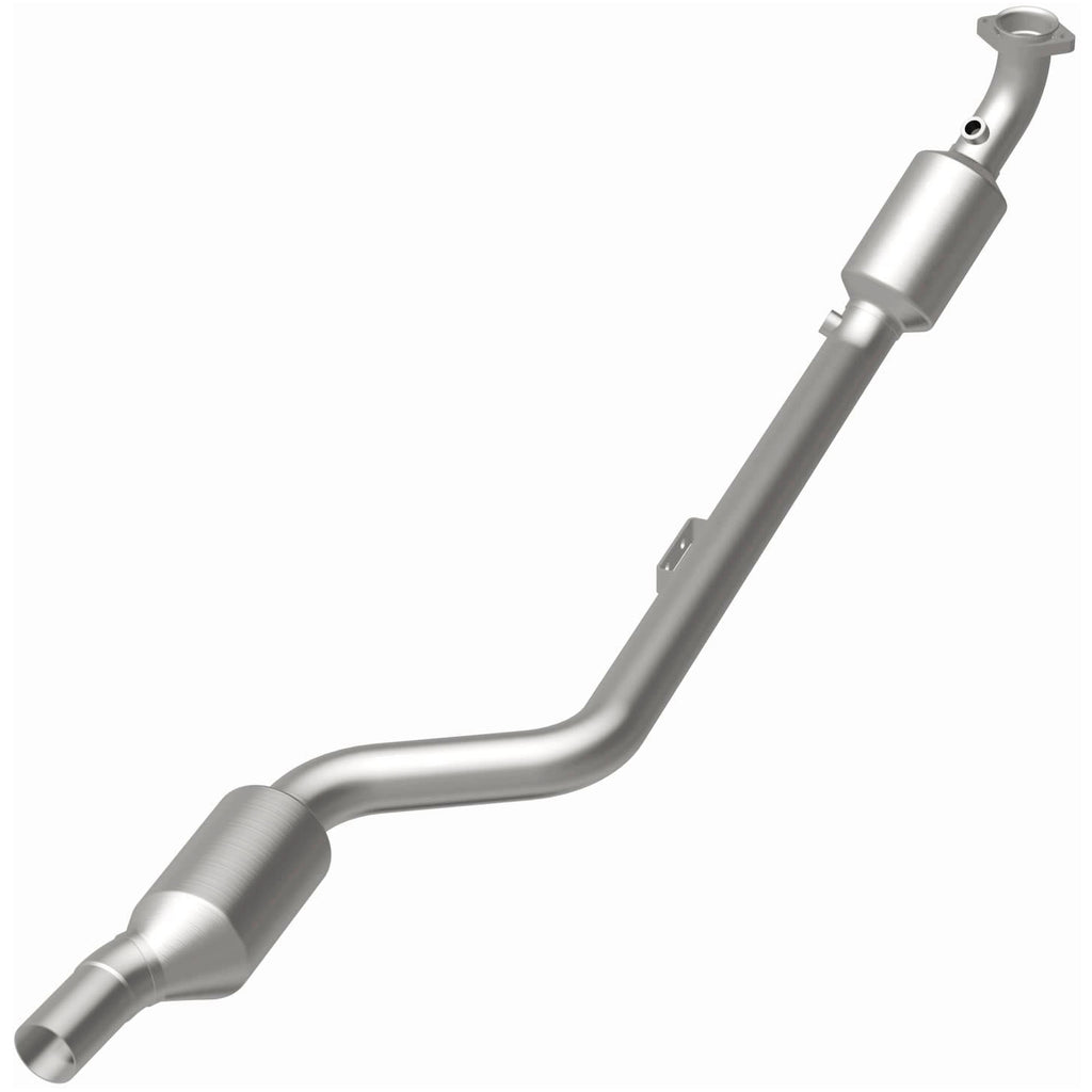MagnaFlow Exhaust Products 24536 HM Grade Direct-Fit Catalytic Converter for Select Mercedes-Benz C240, Mercedes-Benz C32 AMG, Mercedes-Benz C320, Mercedes-Benz CLK320