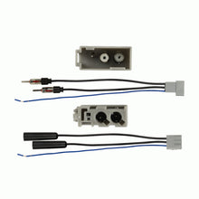 Load image into Gallery viewer, Metra Electronics 40-HD32 Antenna Adapter for Select Acura ILX, Acura MDX, Acura RDX, Acura TL, Acura TSX, Acura ZDX, Honda Accord, Honda Accord Crosstour, Honda Crosstour