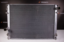 Load image into Gallery viewer, Mishimoto MMRAD-SRT-15 for Select Chrysler 300, Dodge Challenger, Dodge Charger, Dodge Magnum