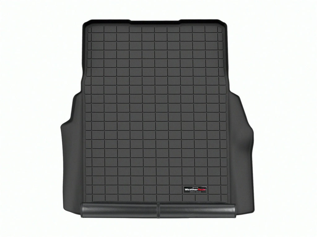 Weathertech 401670SK Cargo Liner w/Bumper Protector for Select BMW i7