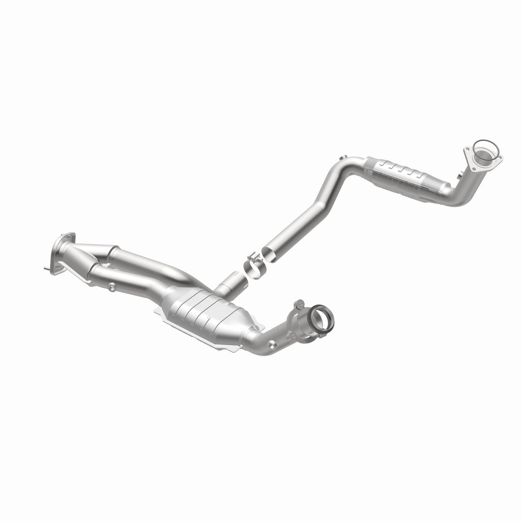 MagnaFlow Exhaust Products 51097 OEM Grade Direct-Fit Catalytic Converter for Select Cadillac Escalade, Chevrolet Avalanche 1500, Chevrolet Silverado 1500, Chevrolet Silverado Classic, Chevrolet Silverado 2500, Chevrolet Suburban 1500, Chevrolet Tahoe,