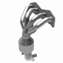 Load image into Gallery viewer, MagnaFlow Exhaust Products 51078 OEM Grade Manifold Catalytic Converter for Select Pontiac Vibe