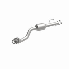 Load image into Gallery viewer, MagnaFlow Exhaust Products 4551633 California CARB Direct-Fit Catalytic Converter for Select Isuzu Rodeo
