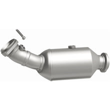 Load image into Gallery viewer, MagnaFlow Exhaust Products 21-681 OEM Grade Direct-Fit Catalytic Converter for Select Mercedes-Benz C400, Mercedes-Benz C43 AMG, Mercedes-Benz C450 AMG, Mercedes-Benz E43 AMG, Mercedes-Benz E450, Mercedes-Benz GLC43 AMG