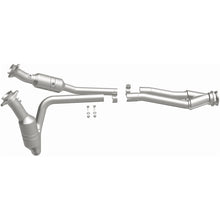 Load image into Gallery viewer, MagnaFlow Exhaust Products 5551436 California CARB Direct-Fit Catalytic Converter for Select Ford Transit-150, Ford Transit-250, Ford Transit-350, Ford Transit-350 HD