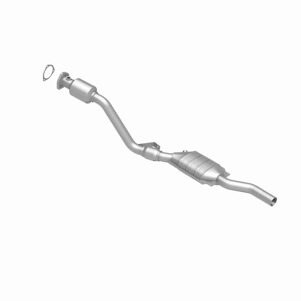 MagnaFlow Exhaust Products 51964 OEM Grade Direct-Fit Catalytic Converter for Select Audi A6, Audi A6 Quattro, Volkswagen Passat