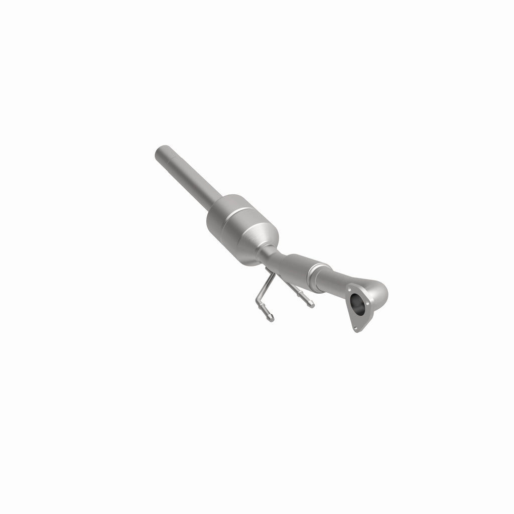 MagnaFlow Exhaust Products 52426 OEM Grade Direct-Fit Catalytic Converter for Select Volkswagen Beetle, Volkswagen Golf, Volkswagen Jetta