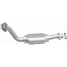 Load image into Gallery viewer, MagnaFlow Exhaust Products 93385 Standard Grade Direct-Fit Catalytic Converter for Select Ford Crown Victoria, Lincoln Town Car, Mercury Grand Marquis