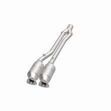 Load image into Gallery viewer, MagnaFlow Exhaust Products 24157 HM Grade Direct-Fit Catalytic Converter for Select Audi TT Quattro, Volkswagen R32