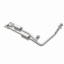 Load image into Gallery viewer, MagnaFlow Exhaust Products 4451453 California CARB Direct-Fit Catalytic Converter for Select Cadillac Escalade, Chevrolet C1500, Chevrolet C1500 Suburban, Chevrolet C2500, Chevrolet C2500 Suburban, Chevrolet C3500, Chevrolet K1500, Chevrolet K1500