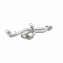Load image into Gallery viewer, MagnaFlow Exhaust Products 49986 OEM Grade Direct-Fit Catalytic Converter for Select Toyota Avalon, Toyota Sienna