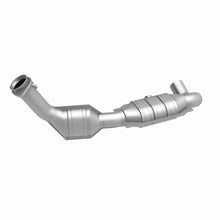 Load image into Gallery viewer, MagnaFlow Exhaust Products 51171 OEM Grade Direct-Fit Catalytic Converter for Select Ford Expedition, Ford F-150, Ford F-150 Heritage