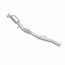 Load image into Gallery viewer, MagnaFlow Exhaust Products 5551411 California CARB Direct-Fit Catalytic Converter for Select Volkswagen Touareg