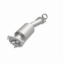 Load image into Gallery viewer, MagnaFlow Exhaust Products 5491121 California CARB Direct-Fit Catalytic Converter for Select Ford Ranger, Mazda B4000