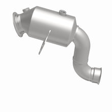 Load image into Gallery viewer, MagnaFlow Exhaust Products 21-504 OEM Grade Direct-Fit Catalytic Converter for Select Mercedes-Benz C300, Mercedes-Benz E300, Mercedes-Benz GLC300, Mercedes-Benz GLC350e, Mercedes-Benz SLC300, Mercedes-Benz SLK300