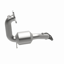 Load image into Gallery viewer, MagnaFlow Exhaust Products 551439 California CARB Direct-Fit Catalytic Converter for Select Nissan Juke