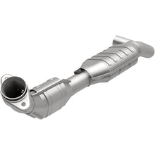 Load image into Gallery viewer, MagnaFlow Exhaust Products 23526 HM Grade Direct-Fit Catalytic Converter for Select Lincoln Navigator
