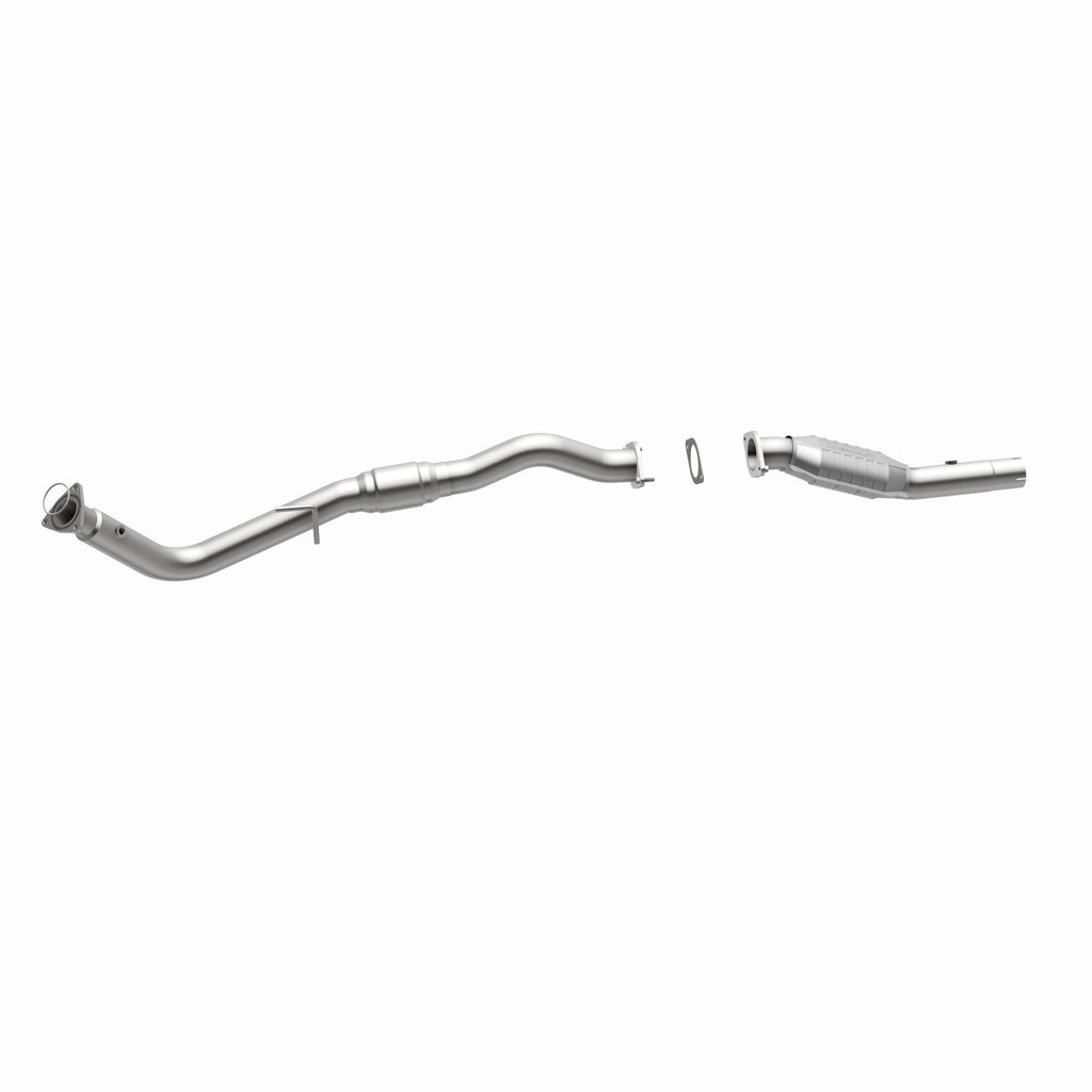 MagnaFlow Exhaust Products 49668 OEM Grade Direct-Fit Catalytic Converter for Select Chevrolet Silverado HD, Chevrolet Silverado 2500, Chevrolet Suburban 2500, GMC Sierra HD, GMC Sierra 2500, GMC Sierra HD, GMC Yukon XL