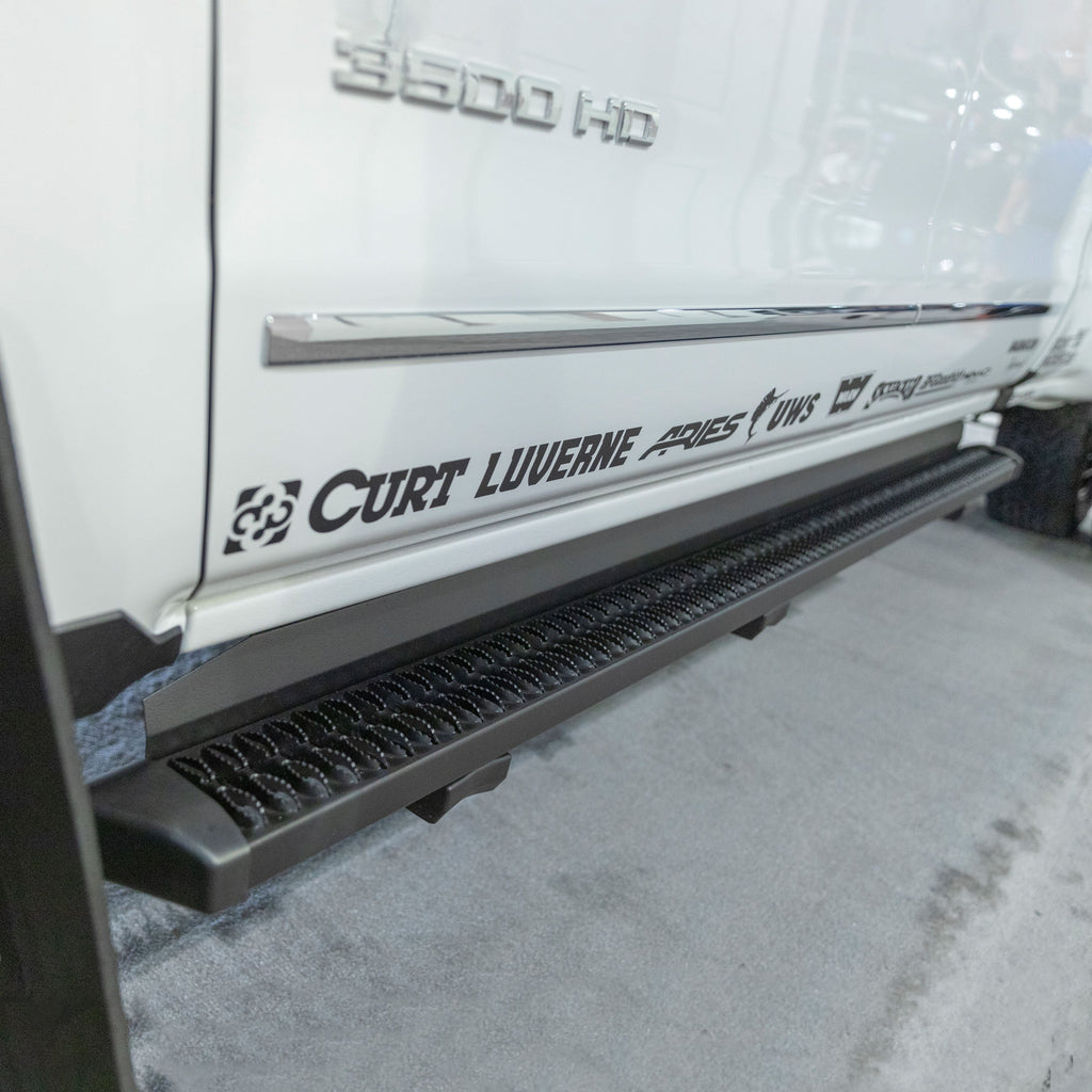 Luverne 416088-4055102 SlimGrip 5in. x 88in. Black Aluminum Running Boards; Select Silverado; Sierra - Truck Part Superstore