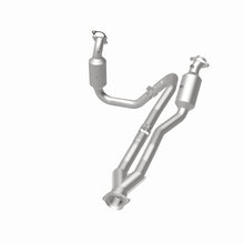 Load image into Gallery viewer, MagnaFlow Exhaust Products 21-710 OEM Grade Direct-Fit Catalytic Converter for Select Ford Transit-150, Ford Transit-250, Ford Transit-350, Ford Transit-350 HD