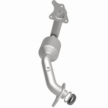 Load image into Gallery viewer, MagnaFlow Exhaust Products 551439 California CARB Direct-Fit Catalytic Converter for Select Nissan Juke