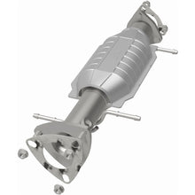 Load image into Gallery viewer, MagnaFlow Exhaust Products 23497 HM Grade Direct-Fit Catalytic Converter for Select Chevrolet S10, GMC Sonoma, Isuzu Hombre