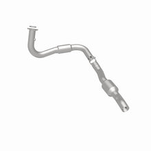 Load image into Gallery viewer, MagnaFlow Exhaust Products 52492 OEM Grade Direct-Fit Catalytic Converter for Select Chevrolet Silverado HD, Chevrolet Silverado 3500, GMC Sierra HD, GMC Sierra