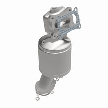 Load image into Gallery viewer, MagnaFlow Exhaust Products 5631898 California CARB Manifold Catalytic Converter for Select Honda Accord