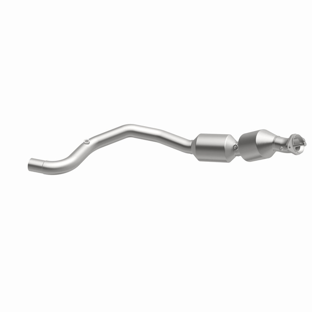 MagnaFlow Exhaust Products 21-535 OEM Grade Direct-Fit Catalytic Converter for Select Land Rover Range Rover, Land Rover Range Rover Sport
