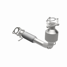 Load image into Gallery viewer, MagnaFlow Exhaust Products 5582941 California CARB Direct-Fit Catalytic Converter for Select Chevrolet Captiva Sport, Chevrolet Equinox, GMC Terrain