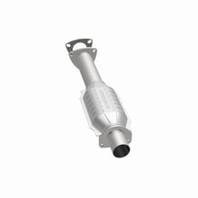 Load image into Gallery viewer, MagnaFlow Exhaust Products 93483 Standard Grade Direct-Fit Catalytic Converter for Select Chevrolet S10, GMC Sonoma