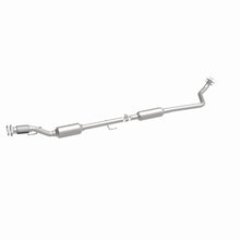 Load image into Gallery viewer, MagnaFlow Exhaust Products 280376 OEM Grade Direct-Fit Catalytic Converter for Select Nissan Kicks, Nissan Versa