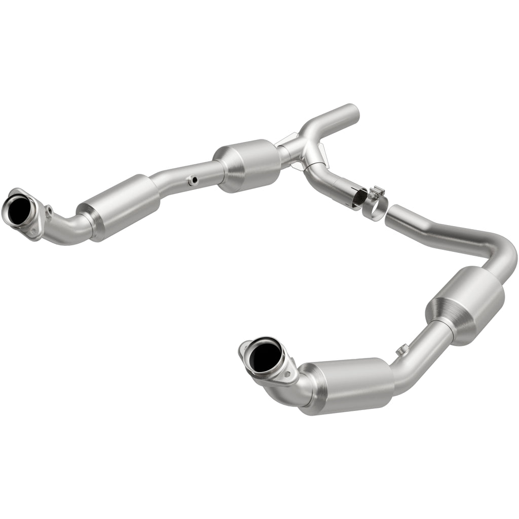 MagnaFlow Exhaust Products 5481640 California CARB Direct-Fit Catalytic Converter for Select Ford E-150, Ford E-250