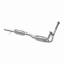 Load image into Gallery viewer, MagnaFlow Exhaust Products 447251 California CARB Direct-Fit Catalytic Converter for Select Ford F-150